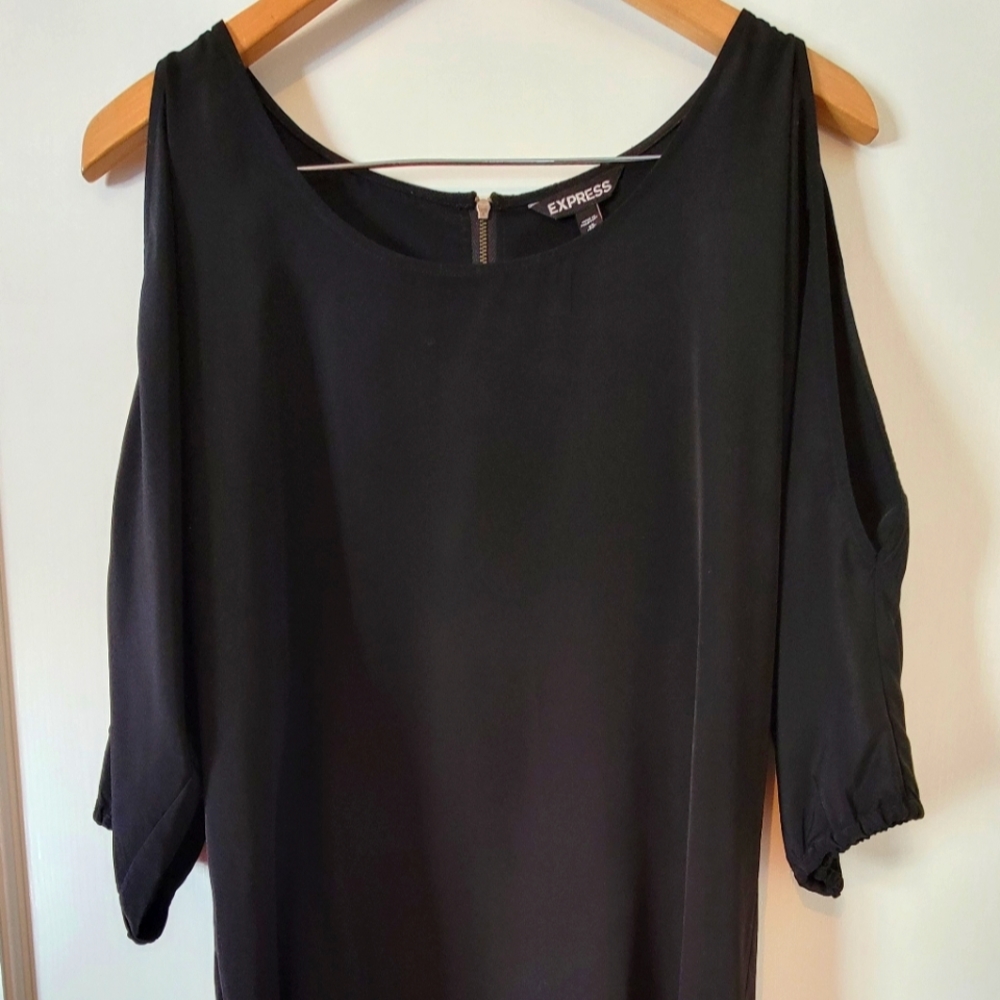 Black peekaboo shoulder, sheath dress